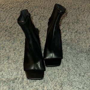 Steve Madden Black Square-Toe Block Heel Ankle Boots